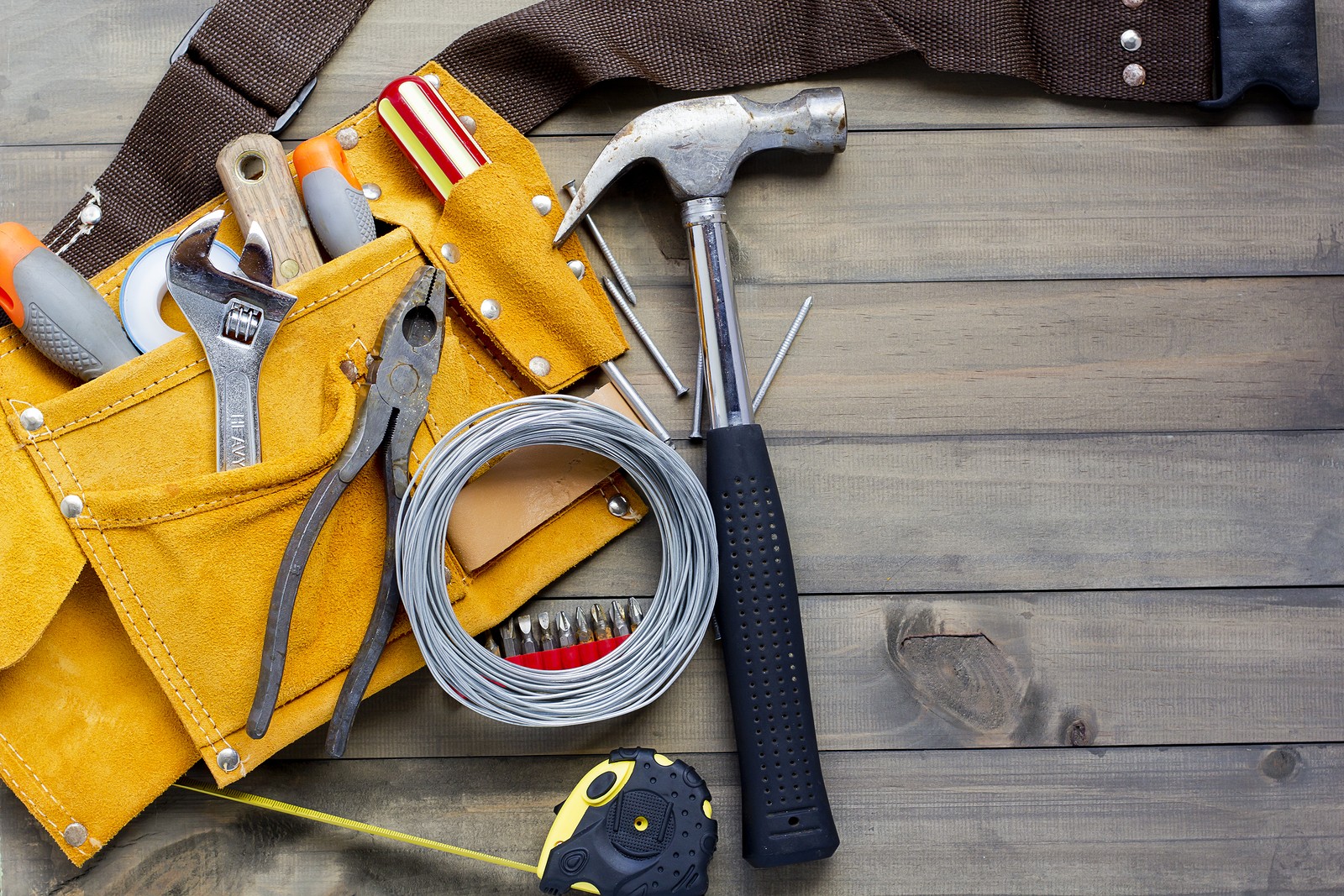Tool belt with tools