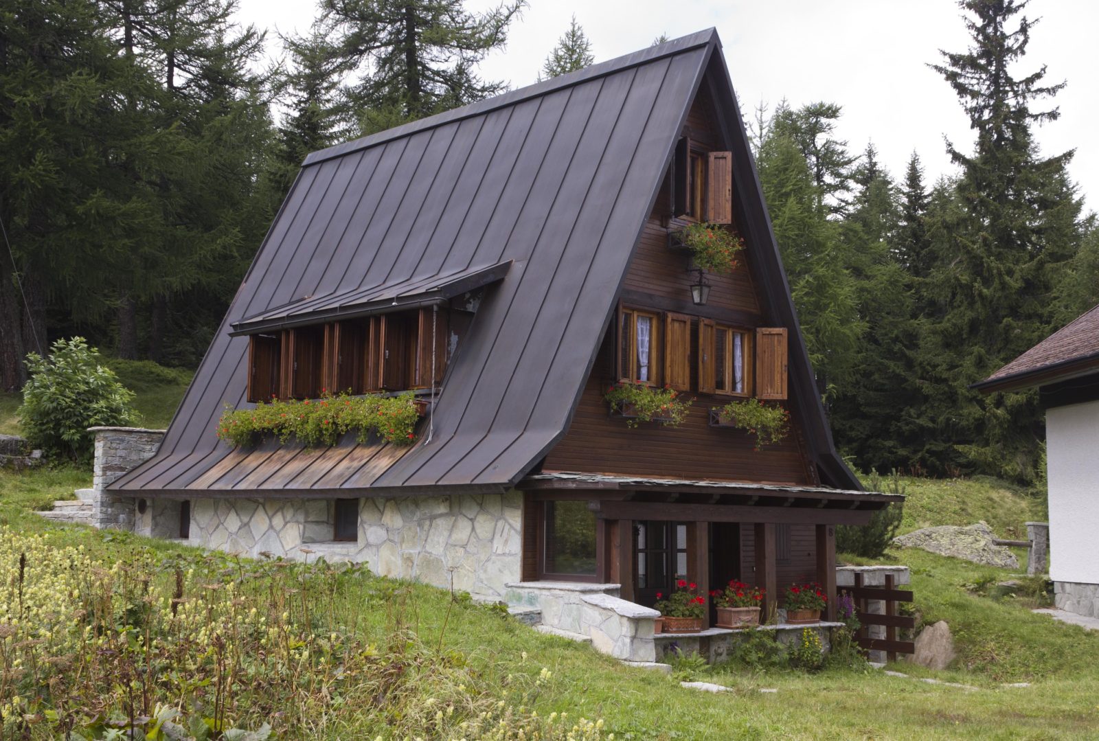 Severely sloped roof on house
