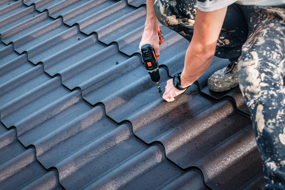 The Best Time To Replace Your Roof: A Homeowner’s Guide